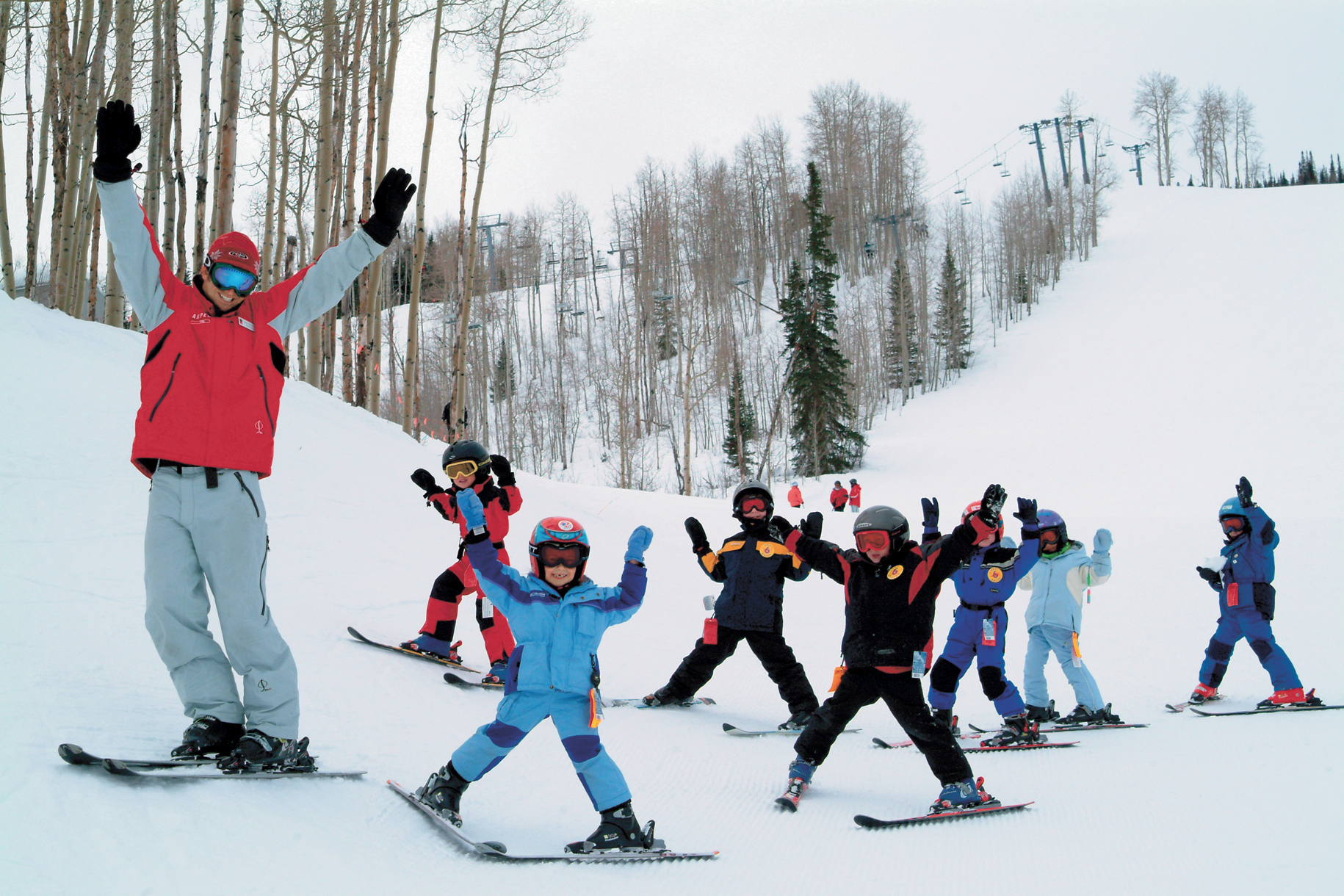 Подвижные игры зимой на лыжах для детей